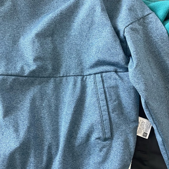 The North Face sweater - Picture 6 of 6